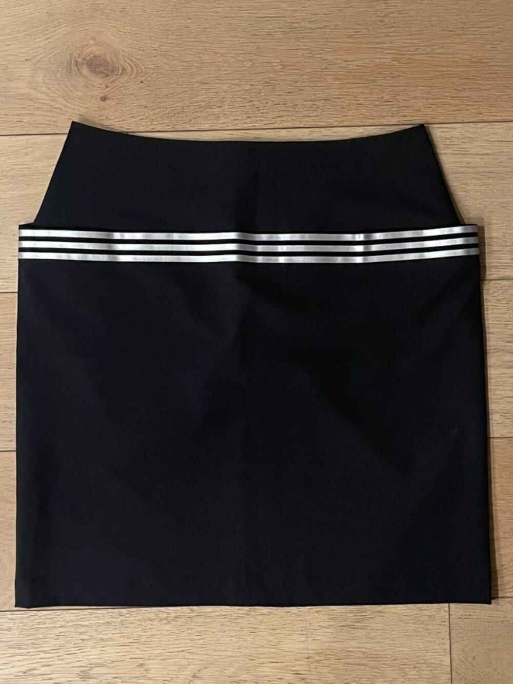 NWT Y-3 Yohji Yamamoto Adidas Black Mini Skirt Stripe Waistband Sz L Pockets
